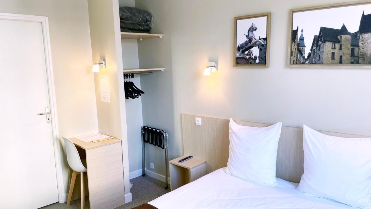 Standard Family Room,1121824653:JPEG